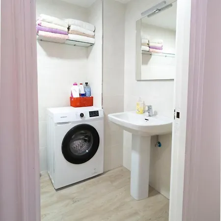 아파트 Amplio En
